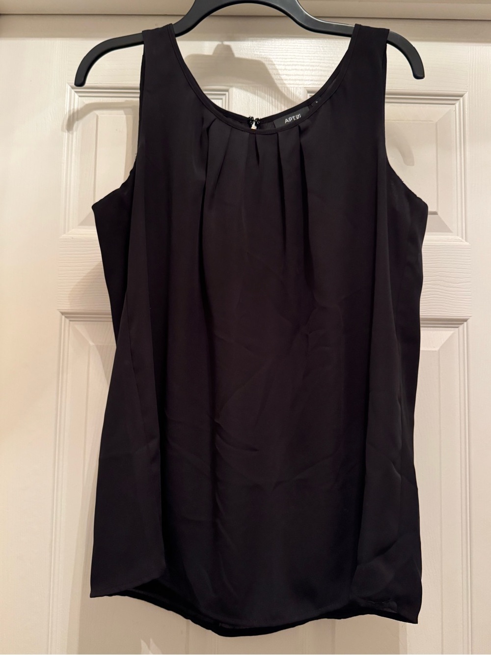 Apt. 9 Pleat Front Sleeveless Blouse